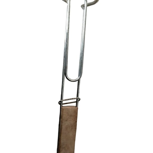 BBQ Grill Basket Barbecue Meat Fish Vegetable Holder 12 x 26 Wood Handle - Picture 7 of 7